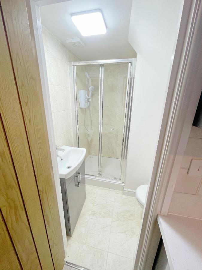 Agyeman Property 奥尔德肖特 外观 照片
